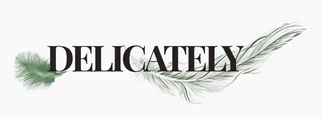 delicately logo