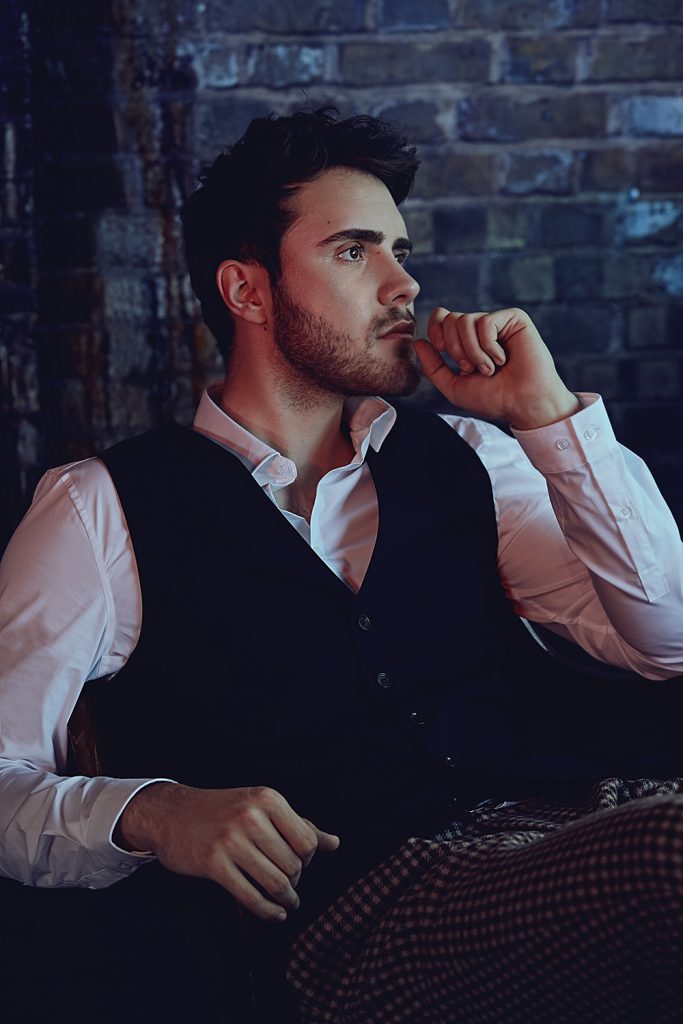 Issue 19 - Interview with Alfie Deyes of PointlessBlog